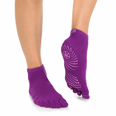 Gaiam Grippy Yoga Socks - S/M - Sparkling Grape 