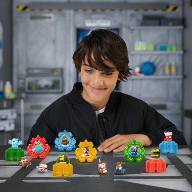 Buy Mr. Beast Lab Swarms S3 Advent Calendar at Well.ca | Free