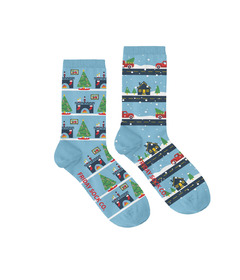 Friday Sock Co. Women's Christmas Vintage Truck & Living Room Blue