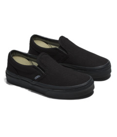 image of Vans Kids Classic Slip-On Shoes Black with sku:309666
