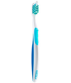 Oral-B CrossAction Toothbrush - Soft (#40)