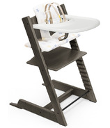 Stokke chaise haute Tripp Trapp gris brumeux avec coussin étoiles et plateau blanc
