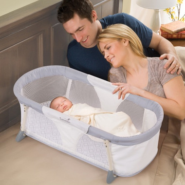 Baby's Snore/RISTORANTE 旋律 Happiest Baby SNOO Smart Sleeper Baby Bassinet + Reviews