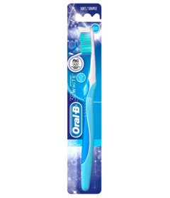 Oral-B 3D White Vivid 35 Soft Manual Toothbrush