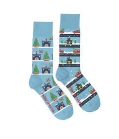 Friday Sock Co. Men's Christmas Vintage Truck & Living Room Socks Blue