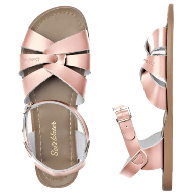 21 customer-loved Amazon sandals to shop under $30