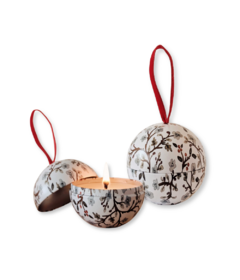 Mimi & August The Christmas Ornament Candle Winter Flower