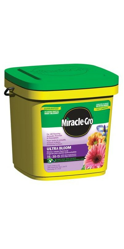 Ultra Bloom water soluble 15-30-15 plant food from MIRACLE-GRO